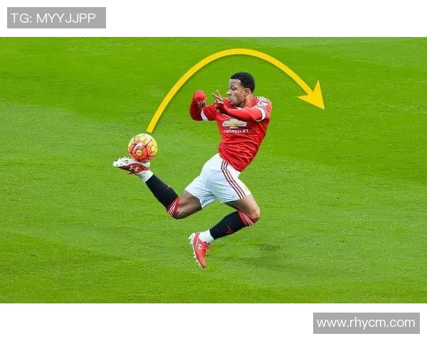 足球明星精彩瞬间踩球特写展现运动魅力与激情的完美结合